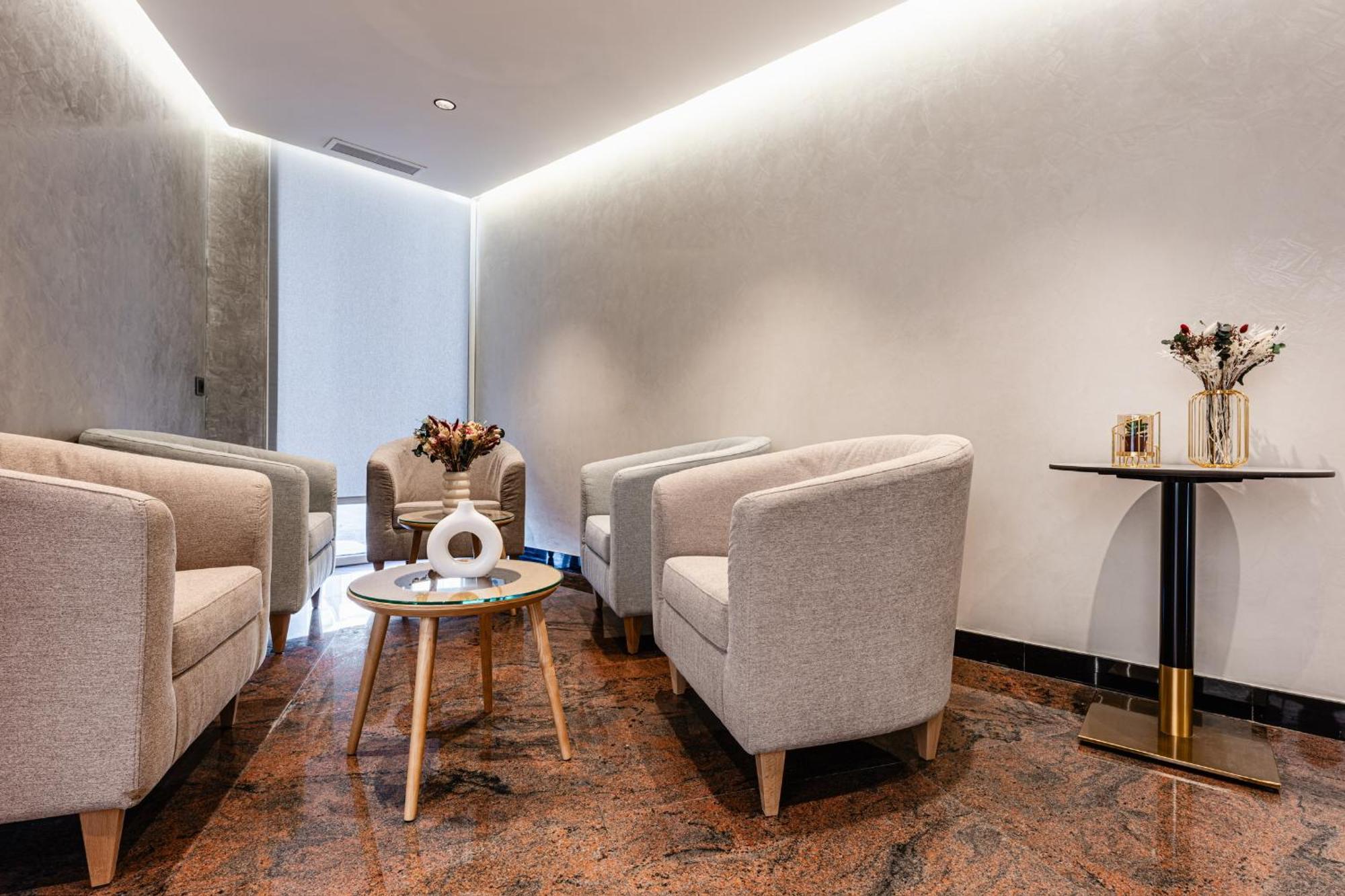 Brit Hotel Privilege Paris Rosny-Sous-Bois Bagian luar foto